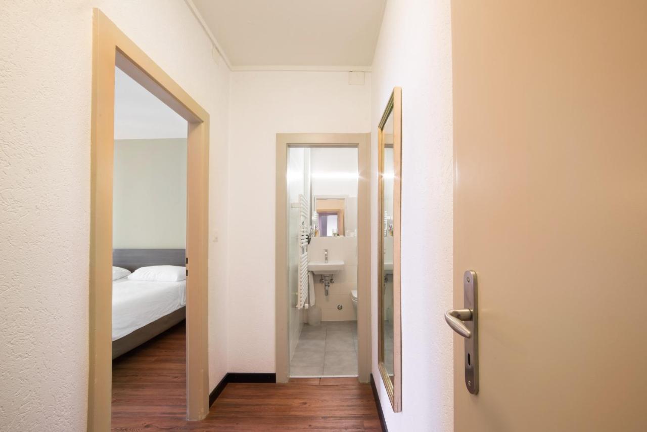 Hotel Montana Geneva Ruang foto